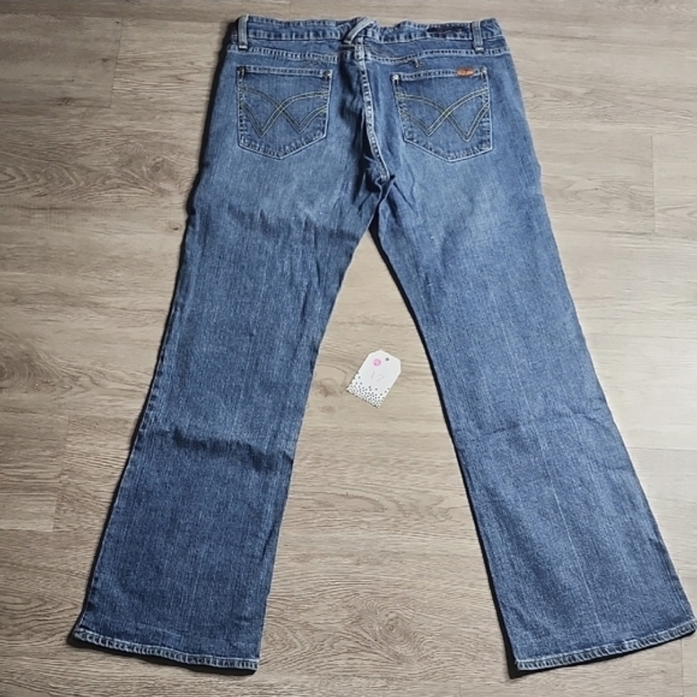 Vigoss Blue Flare Wide Leg Jeans NWOT - Picture 8 of 11